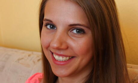 Foxy teen Kira in nice skirt showing her butt 