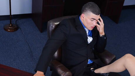 Lovely american milf Holly Halston fucked really hard in office