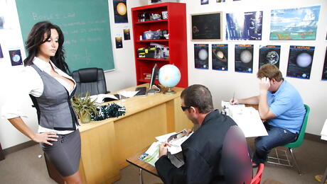 Enchanting french milf Ava Addams in skirt drilled after good cock suck 