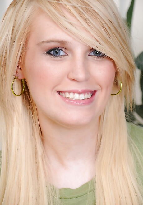 Hot american blonde teen Amanda Bryant in sexy shorts baring small tits and masturbating 