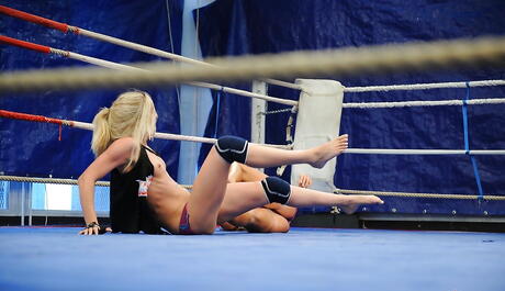 Excellent mommies Angel Long and Chaty Heaven in catfight 