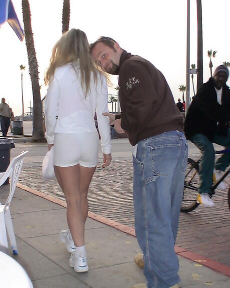 Glamorous american milf Lori Lust suck dick and take it in vagina outdoor