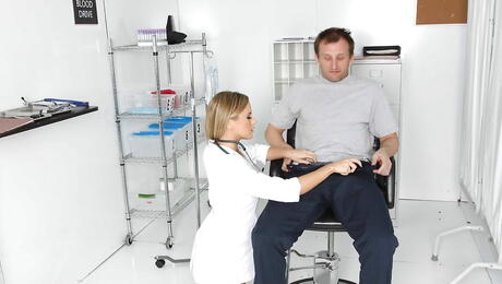 Stunning american Bree Olson in uniform suck cock and fuck in the ass 