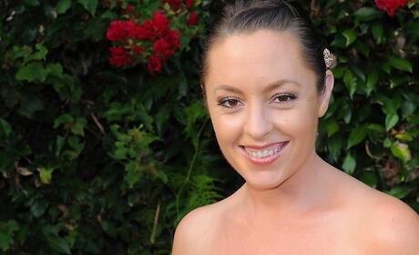 Plump american milf Tamara Fox baring big knockers and spreading her legs outdoor