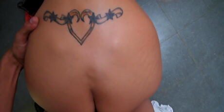 Deluxe Kira suck and fuck big cock in the bathroom