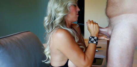 Facinating american blonde wife Sandra Otterson fucked after hot dick suck 