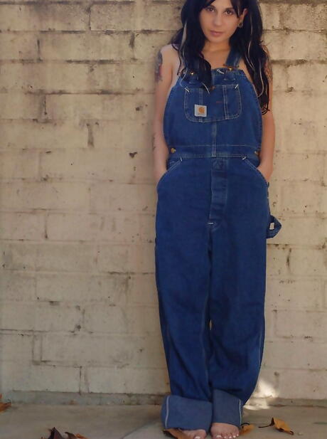 Delightful american dark hair milf Joanna Angel in sexy jeans showing big titties and sexy butt 