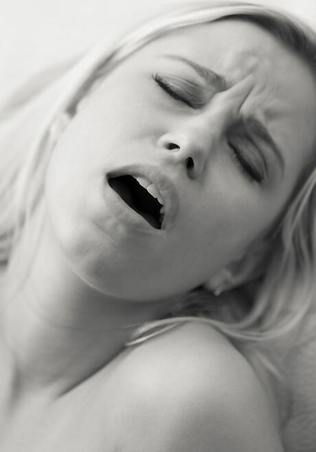 Slim blond young Dido A in masturbating 