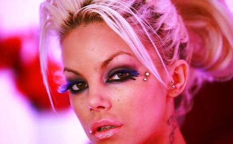 Sexy british blond milf Delta White in hot posing gallery