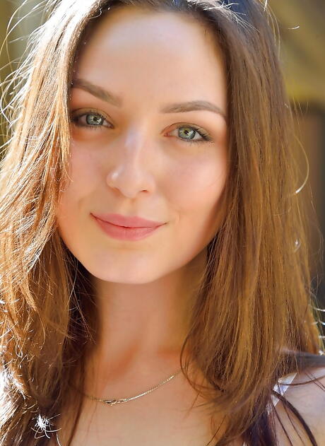 Rangy american teen Pepper Xo in fancy skirt reveals small tits and plays with dildo outdoor