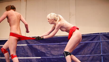 Sultry girls Ashley and Alexa Wild in rough catfight 