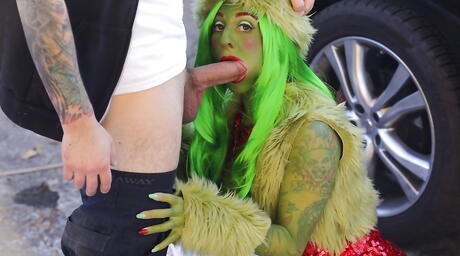 Sultry american milf Joanna Angel sucks on big shaft outside