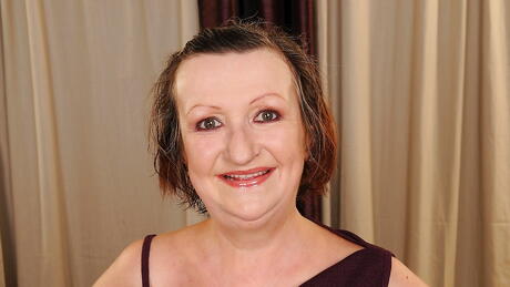 Delightful aged lesbians Jessyca Cold and Eve Tickler have a passionate lesbian foreplay 