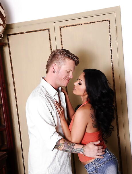 Gracile asian milf Kaylani Lei drilled in her pussy after hot cock suck 