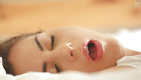 Stunning ukrainian youthful Nikki Waine exposes her butt and jerks off 