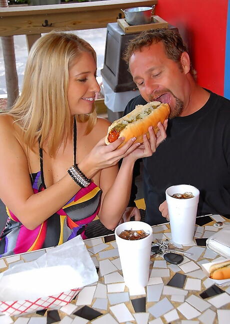 Enticing american milf Jordan Kingsley in sexy skirt