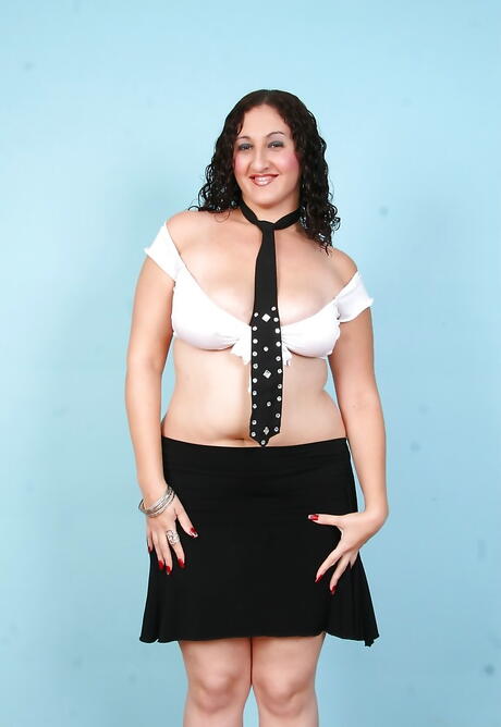 Charming latina milf Sonia Glaze baring big boobies and hairy pussy 