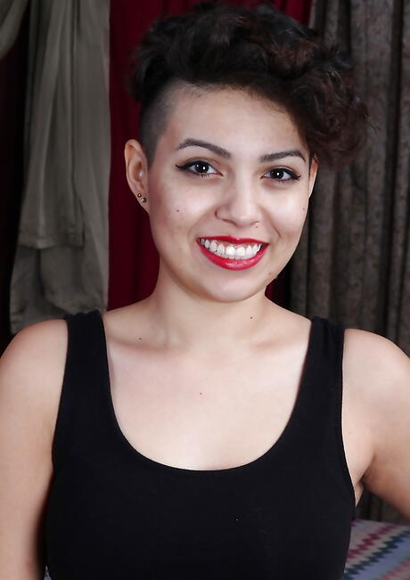 Delightful american babe Natalie Odom reveals big titties and hairy twat 