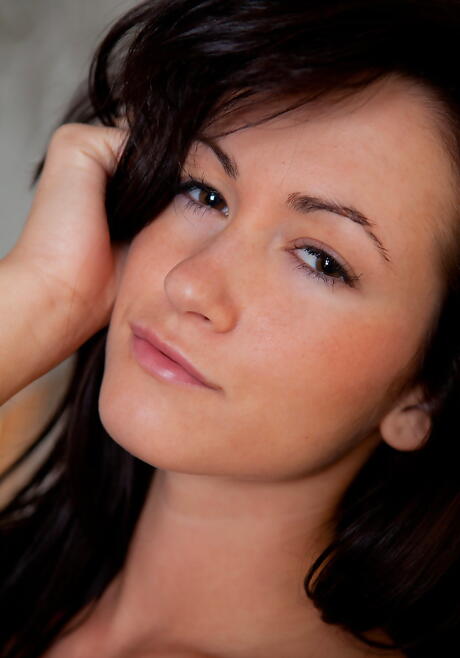 Stunning czech brunette teen Tess Lyndon in hot underwear is foot fetishist in kitchen