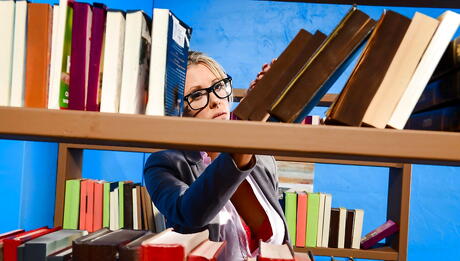 Delightful american blond cutie Courtney Taylor exposing big titties and hot butt 