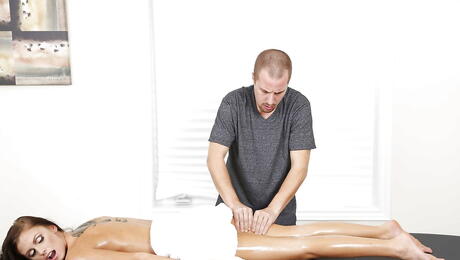 Stunning american brunette bombshell Whitney Westgate well sucking rod in shower