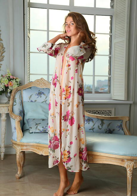 Rangy dark-haired youthful Mary Kalisy in skirt likes some hot foot fetish 