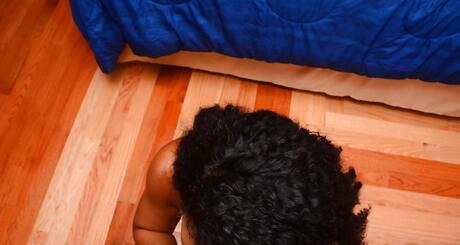 Stunning american amateur Charlie Rae deep throating cock 