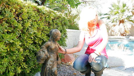 Very attractive american bombshell Dylan Riley in sexy jeans hard fucked in bald pussy after sucking rod 