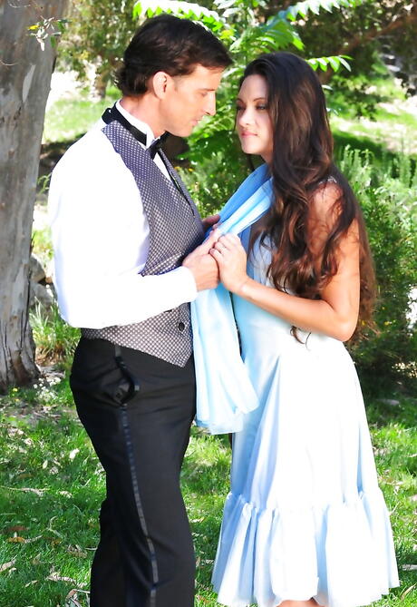 Sexy american milf Stephanie Swift in hot sexy skirt outdoor