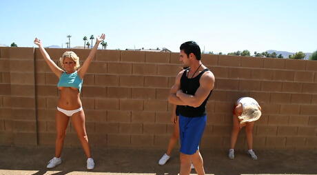 Excellent american Ahryan Astyn in fancy skirt suck dick and fuck in her pussy outdoor