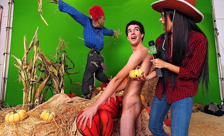 Very attractive Stacy Miller in hardcore threesome sex scene 