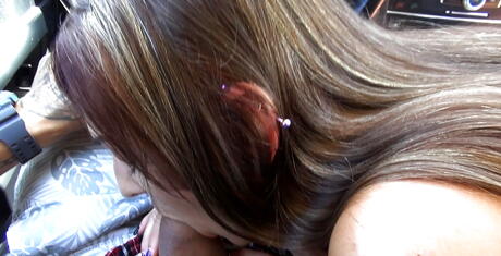 Stunning american Dakota Vixin work on dick and takes a cum shot in mouth outdoor