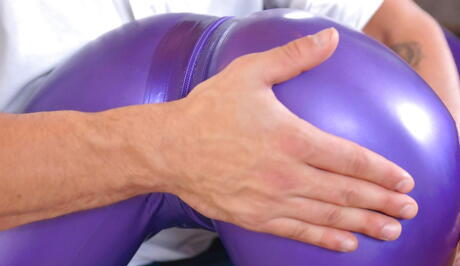 Sultry british Latex Lucy enjoy amazing 3some sex scene 