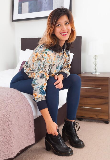 Very attractive hottie Aphrodite in hot undies showing her butt and spreading her legs 