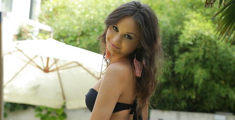 Sexy hungarian brunette Anina Silk in sexy bikini makes some hot foot fetish action outdoor