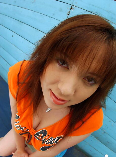 Hot japanese babe Yuka in hot erotic scene 