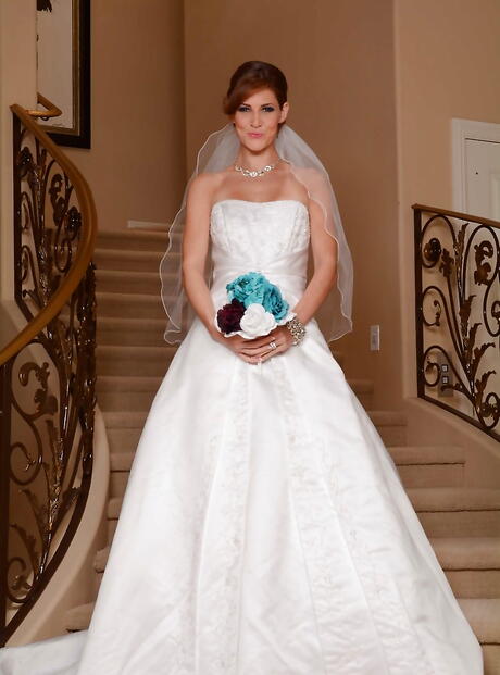 Deluxe american wife Jenni Lee in uniform outfit revealing her ass and spreading her legs 