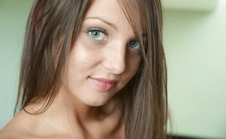 Excellent russian young Foxy Di showing big hooters and spreading her legs 