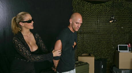 Stunning babes Sophia Lomeli, Lisa Ann and Julia Ann in hardcore orgy outdoor