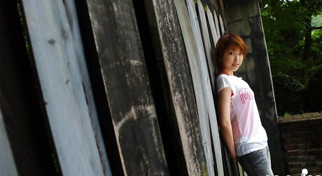 Hot japanese amateur Madoka bares her ass 