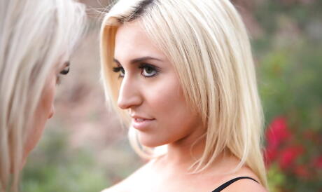 Stunning chicks Cadence Lux and Xandra Sixx licking juicy pussies in the hot lesbian sex 