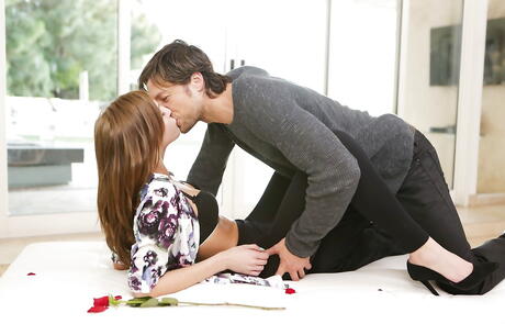 Slender american youthful Molly Manson suck dick and fucked hard outside