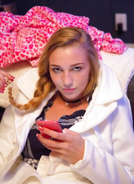 Svelte blonde teen Kendra Sunderland in sexy skirt baring big boobies and spreading her legs 