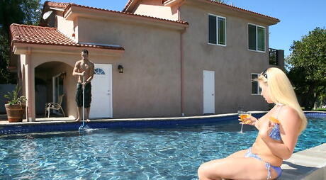 Hot american milf Heidi Mayne banged after good blowjob near the pool