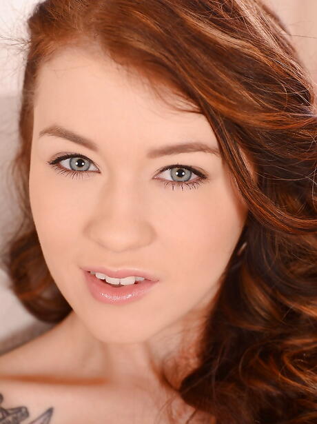 Rangy polish teen Misha Cross reveals her ass in hot panties and toys her twat 