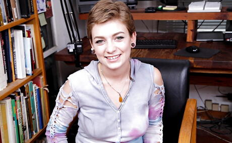 Shapely teen Lila Lavay in shorts denudes big boobs and shaved pussy 