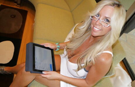 Very attractive american wife Sandra Otterson in sexy skirt showing big hooters and cute pussy 