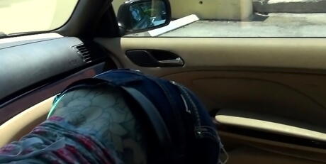 Deluxe american redheaded Ginger Maxx take in mouth cock and enjoys a cum blast on her face outdoor