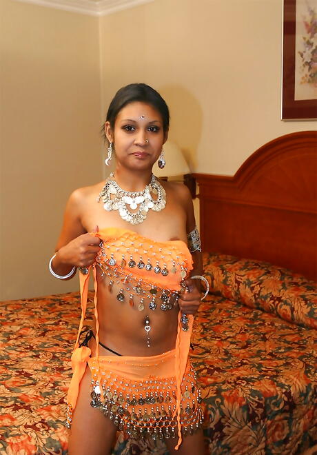 Hot indian milf Dipti in sexy skirt showing her ass 