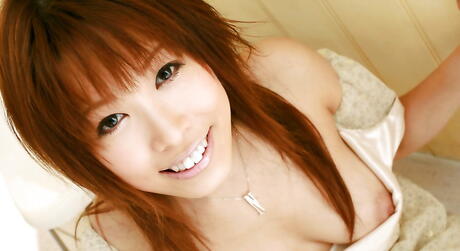 Enticing japanese cutie Shizuku Natsukawa exhibits big titties and butt 